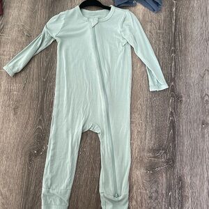 Kyte Baby Zipper Onsie
